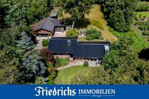 Charmantes Landhaus mit Nebengebäude und Parkgrundstück in idyllischer Wohnlage in Bad Zwischenahn – Die vollständige Adresse der Immobilie erhältst du vom Anbieter., 26160 Bad Zwischenahn – Vorschaubild 1