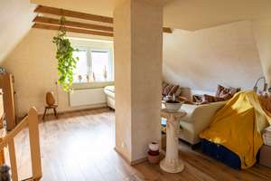 *** DEICHSHAUSEN - 2006 KERNSANIERT - FARBENFROHER GARTEN und FAMILIENFREUNDLICHE LAGE *** – 27809 Lemwerder – Vorschaubild 11