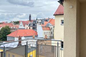 Lichtdurchflutetes 2-Zimmer-Apartment mit Balkon im 4. Stock in Meißen – Neumarkt – Neumarkt 55, 1662 Meißen – Vorschaubild 3