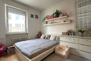 BOCKENHEIM WEST I Schönes, helles, 1 Zimmer Studioapartment mit Küchenzeile und Gemeinschaftsbad – 60487 Bockenheim, Frankfurt am Main – Vorschaubild 2