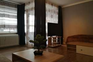 SCHÖNE 1,5 ZKB WOHNUNG MIT EINBAUKÜCHE UND BALKON IN EINEM GEPFLEGTEN HAUS