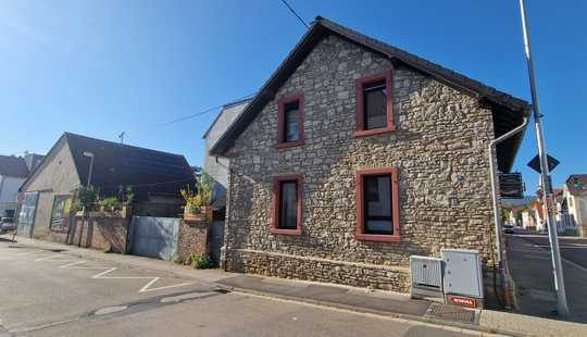 Bild von Kernsanierte Hofreite mit großer Scheune, Sauna, Whirlpool und Ausbaupotential