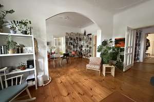 Bezugsfreier Altbau im Gleimviertel mit Gartenterrasse, Stuck und viel Platz – Die vollständige Adresse der Immobilie erhältst du vom Anbieter., 10437 Prenzlauer Berg, Berlin – Vorschaubild 3