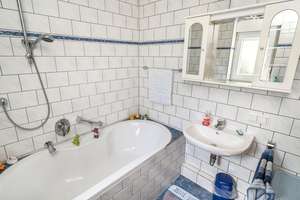 Doppel-Deal in Brackwede: 
4-Familienhaus + Einfamilienhaus 
im Paket 
 – Die vollständige Adresse der Immobilie erhältst du vom Anbieter., 33647 Brackwede, Bielefeld – Vorschaubild 19