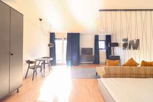 Großzügiges Wohnambiente – stilvolle möblierte 1-Zi-Wohnung zum Wohlfühlen – Mönchstraße 27, 70191 Am Pragfriedhof, Stuttgart – Vorschaubild 1