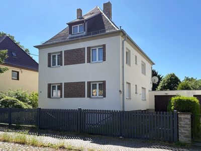 Freistehendes Zweifamilienhaus mit großzügigem Grundstück!