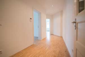Helle 2-Zimmer-Wohnung mit hochwertiger Ausstattung, EBK inkl., in ruhiger Lage  – Leipzig – Vorschaubild 3
