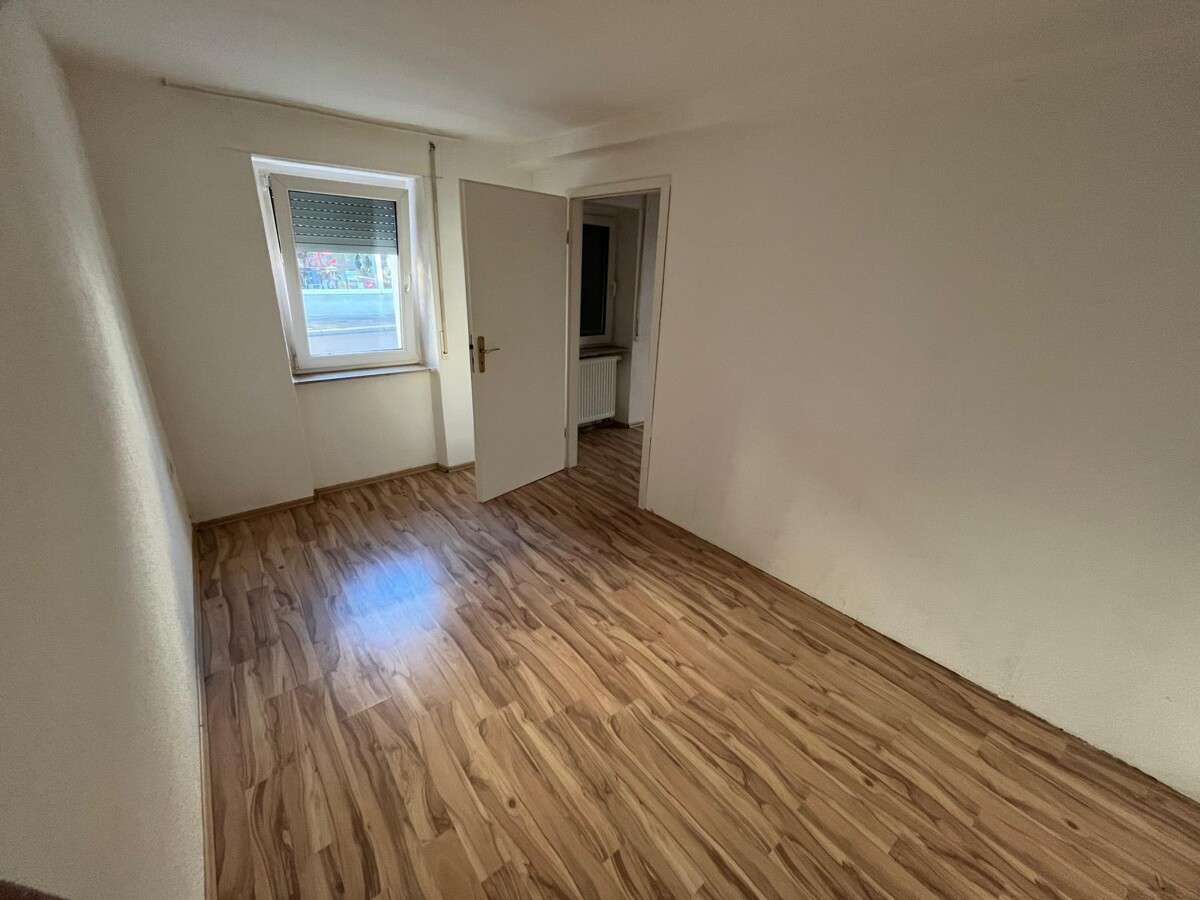 Immobilie in Worms - Voll vermietetes Zweifamilienhaus in Hochheim  - kann auch zum EFH zurück gebaut werden - Bild 8