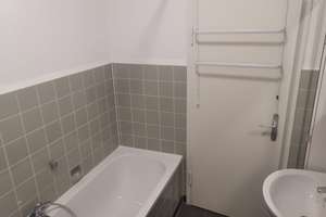 Absolut zentrale Lage! 3 - Zimmer - Wohnung mit Balkon über den Dächern von Dortmund ! – Brüderweg 6-8, 44135 City, Dortmund – Vorschaubild 5