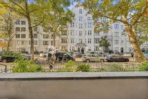 Stuck, Dielen & Flügeltüren: Altbau-Juwel in begehrter Seitenstraße am KuDamm! – Giesebrechtstraße 12, 10629 Charlottenburg, Berlin – Vorschaubild 23