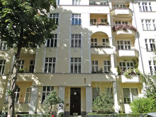 Hohe ruhige 2-Zim. Altbauwohnung nahe Tempelhofer Feld - Bild 2