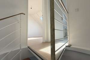 Kernsanierte 3-Zimmer-Maisonette im Dachgeschoss mit Aufzug in begehrter Lage von Pempelfort – Düsselthaler Straße 31, 40211 Pempelfort, Düsseldorf – Vorschaubild 9