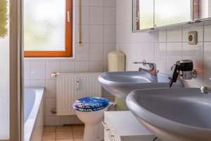 Seltene Gelegenheit in München-Allach: Fünfparteienhaus mit traumhaftem Grundstück, Pool und Garten – Die vollständige Adresse der Immobilie erhältst du vom Anbieter., 80999 Untermenzing, München – Vorschaubild 26