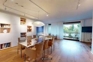 Großzügige Vier-Zimmer-Wohnung mit drei Balkonen und TG-Stellplatz im Dichterviertel