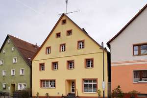 7,2 % Rendite in bester Lage von Betzenstein - Historisches Wohn- & Geschäftshaus – Die vollständige Adresse der Immobilie erhältst du vom Anbieter., 91282 Betzenstein – Vorschaubild 2