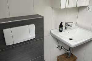 Möblierte helle  3-Zimmer Dachgeschosswohnung in Köln-Höhenhaus – Im Weidenbruch 93, 51061 Höhenhaus, Köln – Vorschaubild 7