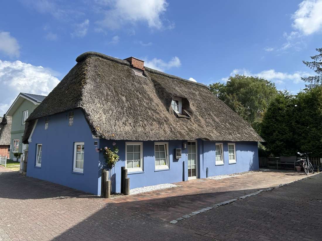 Gemütliche Reetdachkate in Eidernähe sucht kreativen Liebhaber, Dithmarschen Kreis – Bild 1