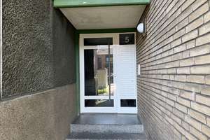 Gepflegte 3,5-Zimmer-Eigentumswohnung mit Balkon und Gartenanteil ! – Steinheimer Str. 5, 45896 Scholven, Gelsenkirchen – Vorschaubild 3