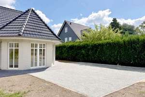 Exklusives Einfamilienhaus auf großzügigem Grundstück – in ruhiger Lage mit Wohlfühlcharakter – Die vollständige Adresse der Immobilie erhältst du vom Anbieter., 23570 Travemünde, Lübeck – Vorschaubild 35