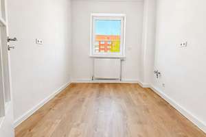 Erstbezug nach energ. Sanierung: moderne 2-Zimmer-Wohnung mit Balkon in Top-Lage – Schweppermannstraße 79, 90408 Uhlandstraße, Nürnberg – Vorschaubild 5