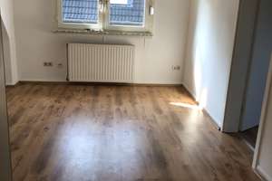 Uni-Nähe: Charmante Dachgeschosswohnung mit Einbauküche & Garten  – Spicherner Straße 24, 44149 Dorstfeld, Dortmund – Vorschaubild 5