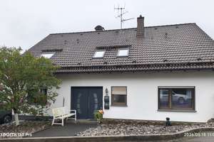 Charmantes Zweifamilienhaus mit Kamin & viel Platz in ruhiger Lage – Die vollständige Adresse der Immobilie erhältst du vom Anbieter., 58515 Lüdenscheid – Vorschaubild 1