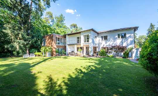 Seltene Großzügigkeit in der Waldstadt