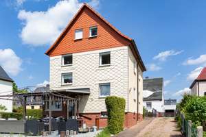Solides Einfamilienhaus mit schönem Grundstück in Chemnitz Schönau zu verkaufen. – Die vollständige Adresse der Immobilie erhältst du vom Anbieter., 9116 Schönau, Chemnitz – Vorschaubild 2