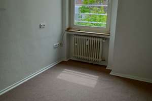 Großzügige 4-Zimmer-Wohnung in zentraler Lage von Köln-Deutz – Die vollständige Adresse der Immobilie erhältst du vom Anbieter., 50679 Deutz, Köln – Vorschaubild 3