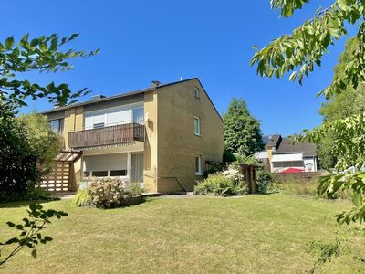 Für junge Familie: Reihenendhaus plus Neubaupotenzial auf Sonnengrundstück