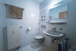 „Zentral gelegenes 2-Zimmer-Apartment mit französischem Balkon in Stuttgart-Mitte“ – Die vollständige Adresse der Immobilie erhältst du vom Anbieter., 70178 Rathaus, Stuttgart – Vorschaubild 8
