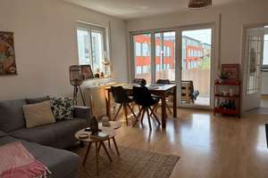 helle 2-Zimmer-Wohnung für Single mit Südwestbalkon in Regensburg, Innerer Westen