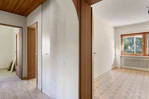 Charmanter Bungalow mit zwei Garagen auf großzügigem Grundstück – Brückenweg 6, 85051 Münchener Straße, Ingolstadt – Vorschaubild 11