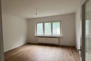 Kinofeeling für Zuhause ! 3 Zi. mit riesen Fernsehecke &EBK – Sudetenweg 7, 38448 Vorsfelde, Wolfsburg – Vorschaubild 2