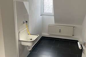 Ruhige DG Wohnung mit Küche in Essen Süd – Messelstraße 25, 45136 Huttrop, Essen – Vorschaubild 11