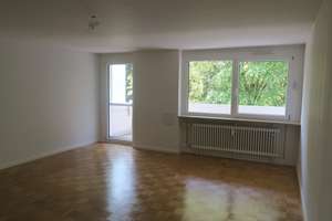 Alltagstaugliche 3-Zimmer-Wohnung mit Balkon in Obermenzing