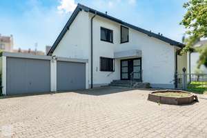 Attraktives Zweifamilienhaus in Top-Lage – Separate Eingänge, PV, Ausblick & Lebensqualität – Katzenelnbogenweg 5, 64673 Zwingenberg – Vorschaubild 2