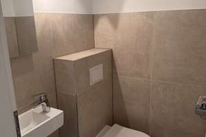 Frisch sanierte 3 Zimmer Wohnung mit zwei Balkonen in Rheinlage von Düsseldorf – 40545 Oberkassel, Düsseldorf – Vorschaubild 13