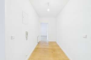 gut geschnittene, renovierte & sofort verfügbare, leere Erdgeschoßwohnung in Solln – Die vollständige Adresse der Immobilie erhältst du vom Anbieter., 81479 Solln, München – Vorschaubild 8