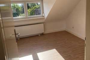 Neuwertige 2-Zimmer-Dachgeschosswohnung mit gehobener Innenausstattung, teilmöbliert – Ruschgraben xx, 76139 Karlsruhe – Vorschaubild 7