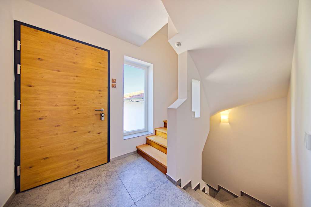 Immobilie in Straßlach-Dingharting - Luxuriöse Lebensqualität in idyllischer Dorflage vor den Toren Münchens - Bild 1