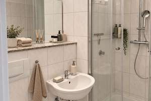 Ideal geschnittene 2-Zi.-Whg. in Köln-Weiden, EBK, Fussbodenheizung, TG-Platz, provisionsfrei – 50858 Weiden, Köln – Vorschaubild 10