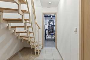 Dein neues Familiennest: Modernes Townhouse mit Herz in München-Feldmoching | Bj.2016 + Garage – Die vollständige Adresse der Immobilie erhältst du vom Anbieter., 80995 Feldmoching, München – Vorschaubild 17
