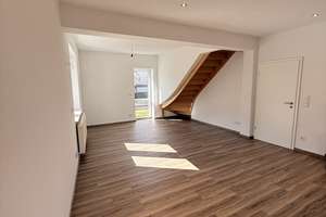 Liebevoll renovierte Haushälfte mit ca. 95 m², großer Terrasse & Waldrandlage – 99198 Udestedt – Vorschaubild 5