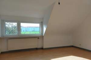 Schöne 3,5-Zimmer-Wohnung in Stuttgart-Stammheim – Die vollständige Adresse der Immobilie erhältst du vom Anbieter., 70439 Stammheim-Mitte, Stuttgart – Vorschaubild 6
