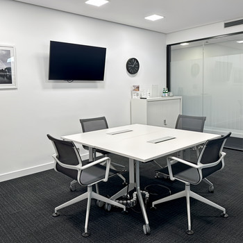 Großraumbüros für 10 Personen in Regus Theodor-Heuss-Anlage