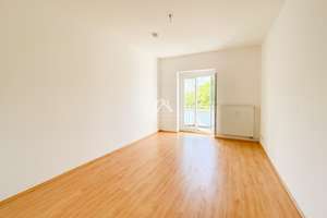 HELLE 2 ZIMMER WOHNUNG IN GRÜNER OASE |SÜDBALKON| PROVISIONSFREI | – Rudolf-Schwarz-Straße 28, 10407 Prenzlauer Berg, Berlin – Vorschaubild 1