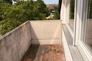 Attraktive, renovierungsbedürftige 2-Zimmer Dachgeschosswohnung mit Potenzial – Muggensturmer Straße 17, 70499 Weilimdorf (Ortsteil), Stuttgart – Vorschaubild 4