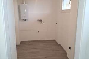 Renovierte 2-Zimmer-Wohnung im 1. OG in zentraler Lage! – Untere Lichtenplatzer Straße 10-10a, 42289 Heckinghausen, Wuppertal – Vorschaubild 2