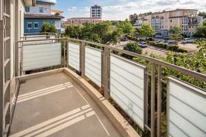 MAIER - Moderne 3-Zimmerwohnung mit 4 Balkonen, Aufzug, TG-Einzelstellplatz! – Die vollständige Adresse der Immobilie erhältst du vom Anbieter., 85598 Vaterstetten – Vorschaubild 4